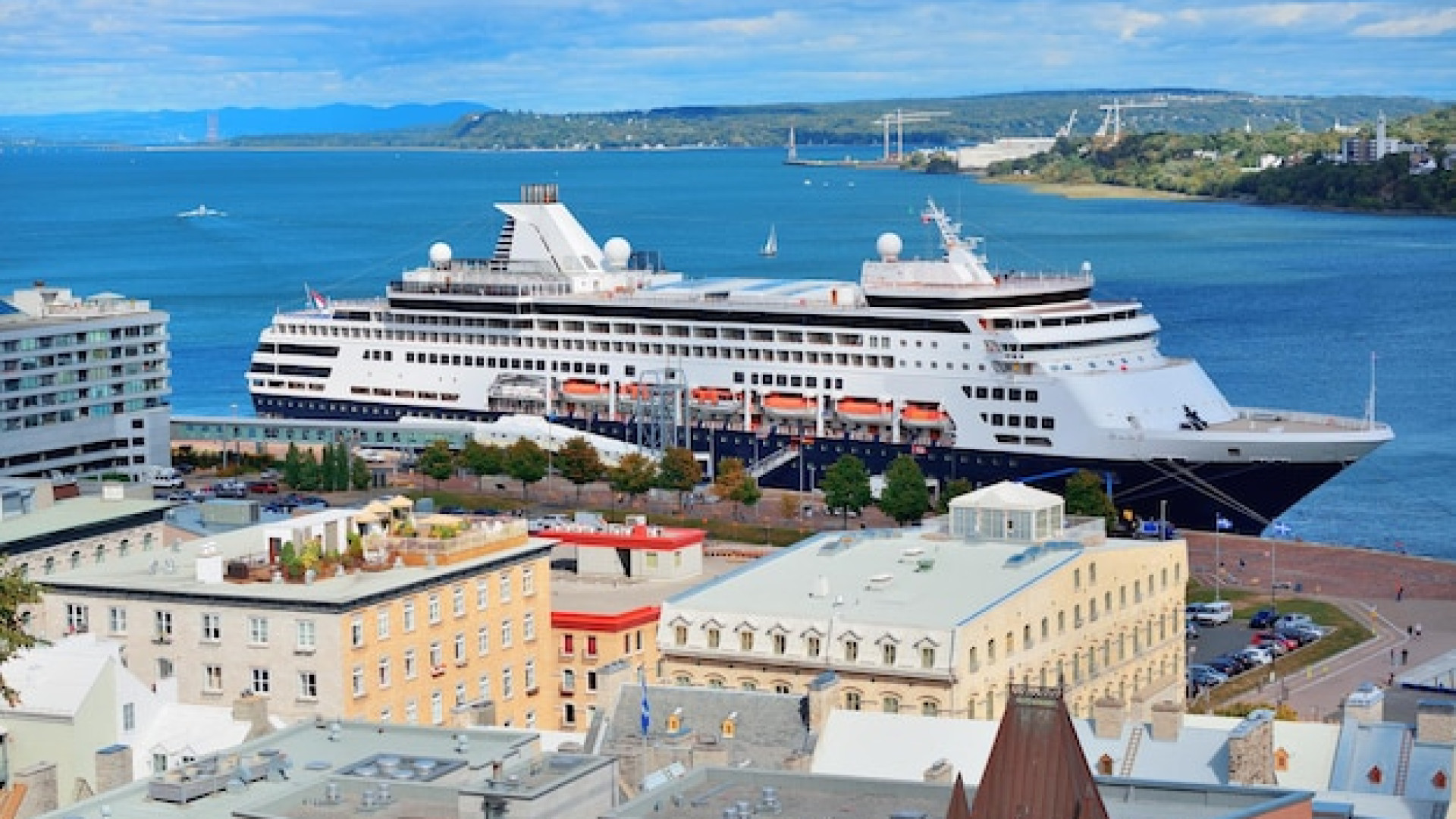 Croisières bien-être : spa, yoga et détente en mer…