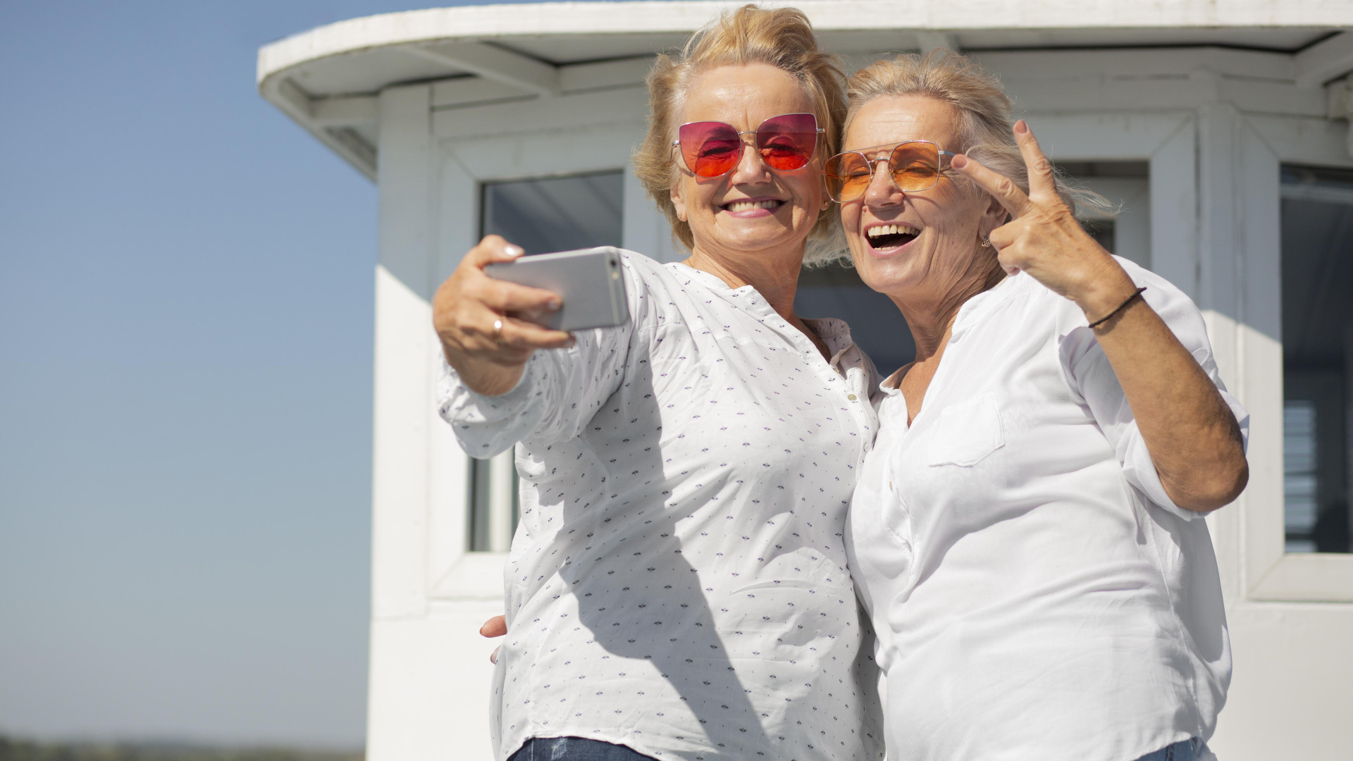 Croisière seniors : confort, sécurité et destinations adaptées pour voyager l’esprit libre